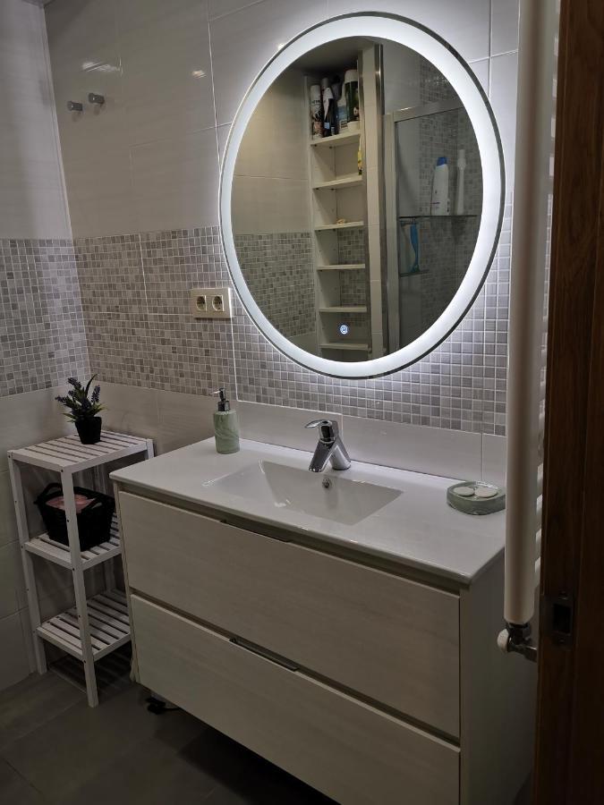 Apartamento Comodo Y Centrico Понтеведра Екстериор снимка