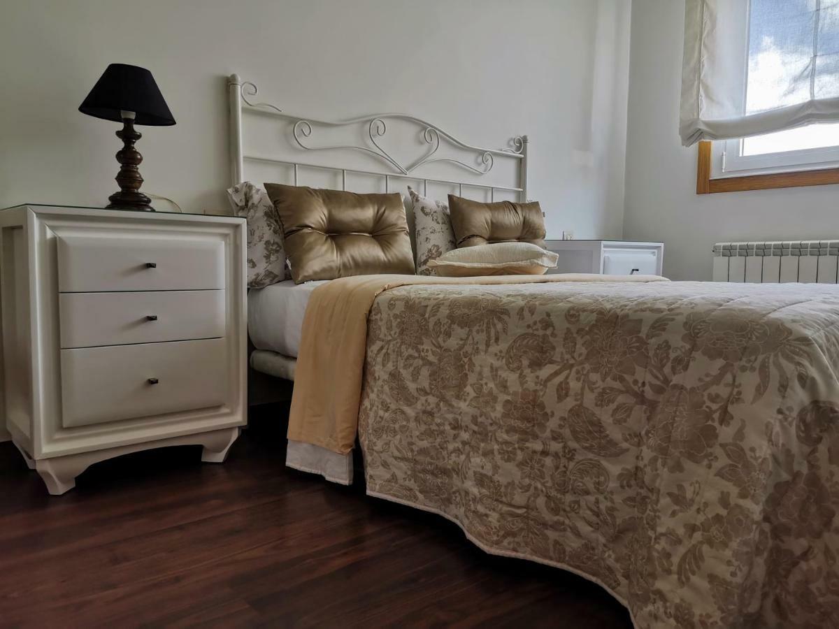 Apartamento Comodo Y Centrico Понтеведра Екстериор снимка